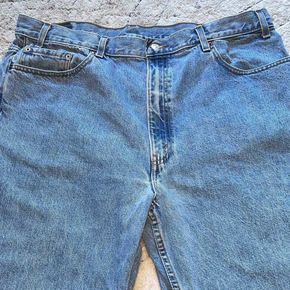 Levi’s Men’s 42X30 relaxed fit light blue jeans - Picture 6 of 7